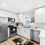 East Los Angeles Hideaway